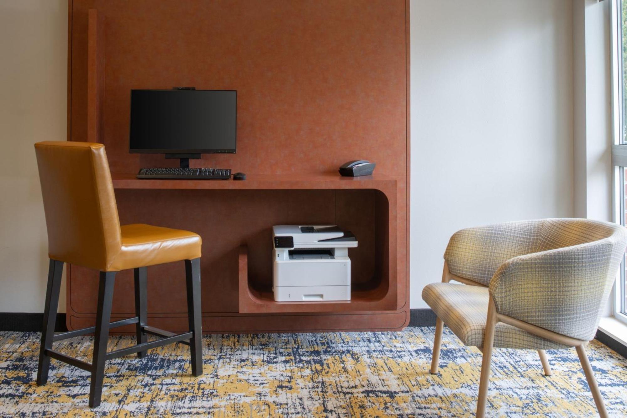 Towneplace Suites By Marriott Олимпия Екстериор снимка