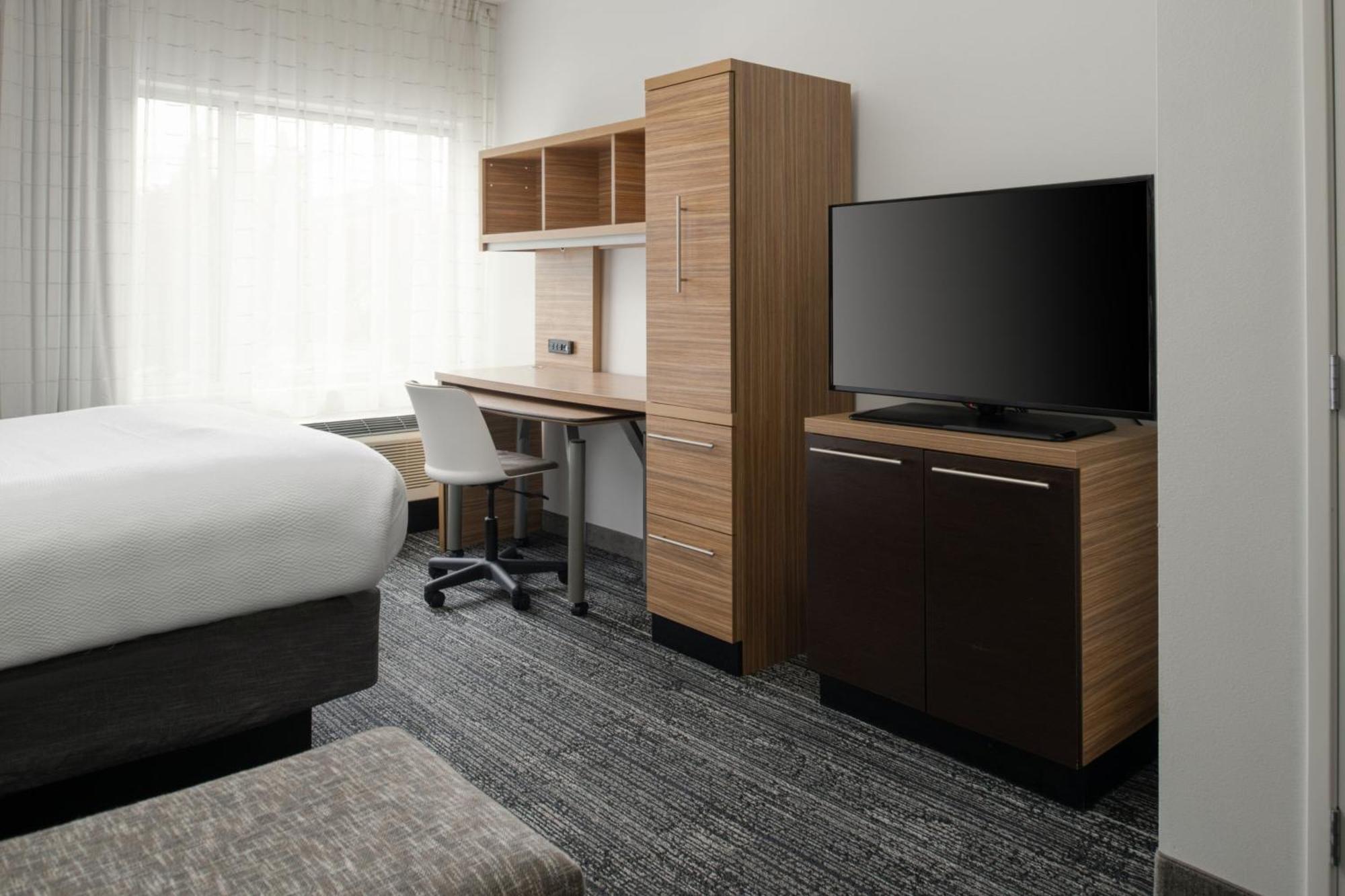 Towneplace Suites By Marriott Олимпия Екстериор снимка