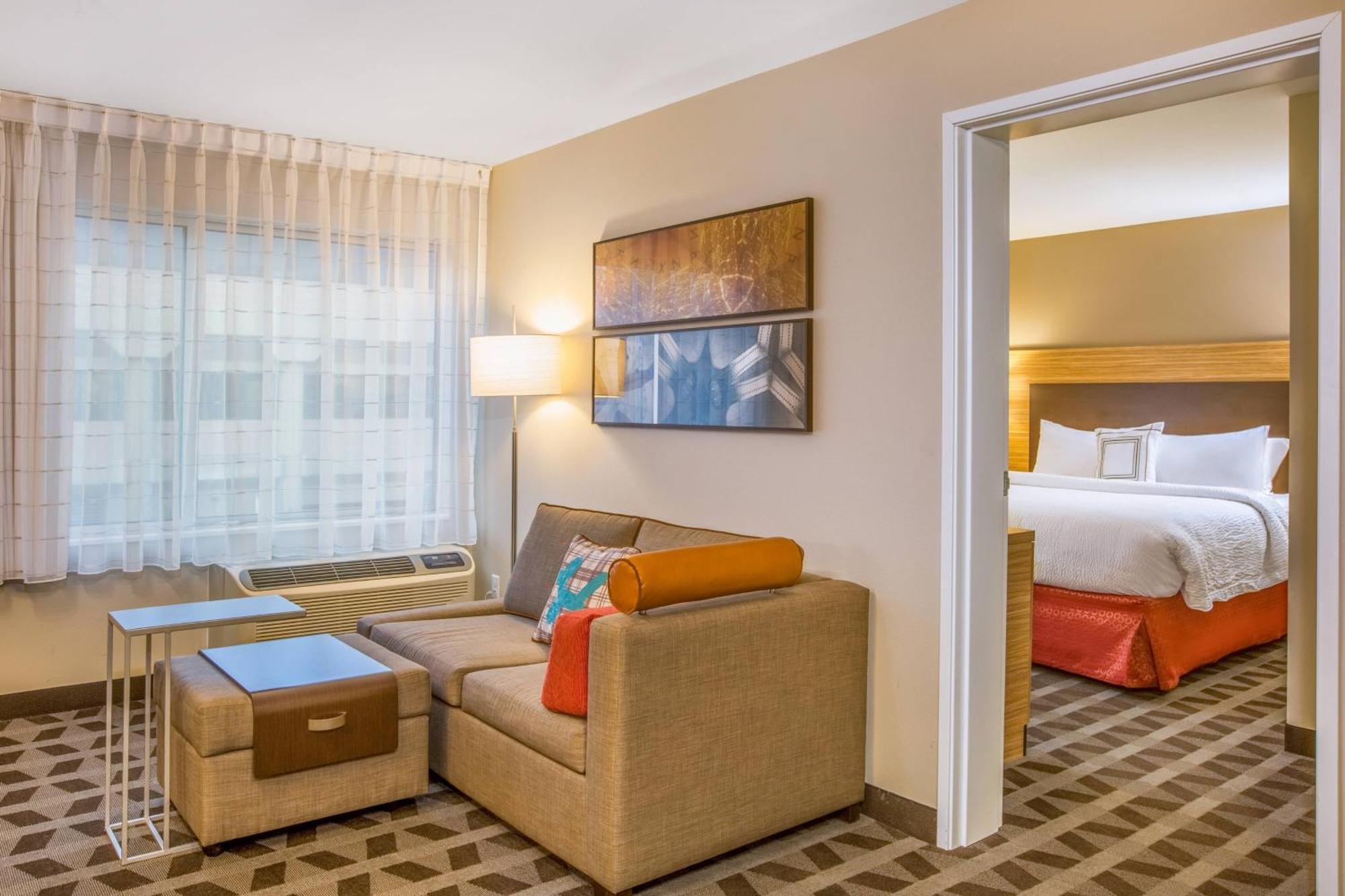 Towneplace Suites By Marriott Олимпия Екстериор снимка